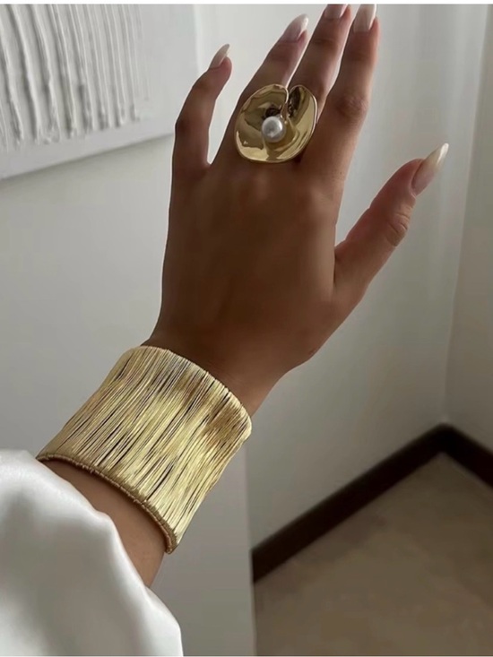 Jewelry - Gold Pearl Flower Ring and Fringe Cuff Bracelet Set Zara style elegant